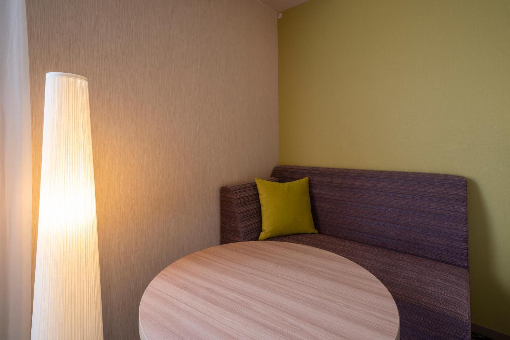 Hotel Associa Toyohashi Exterior photo A floor lamp
