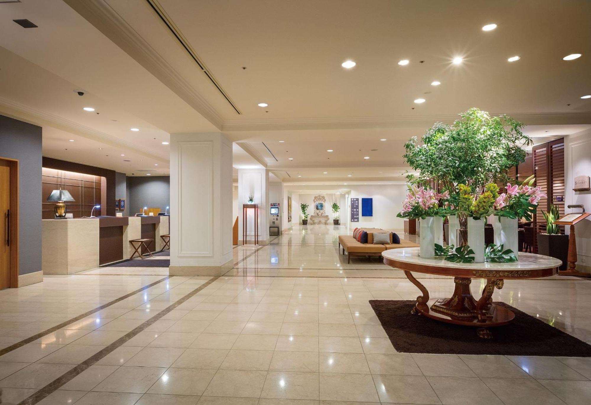 Hotel Associa Toyohashi Exterior photo Lobby