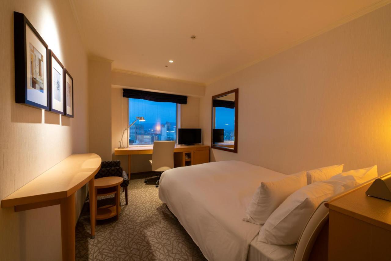 Hotel Associa Toyohashi Exterior photo A room at the hotel